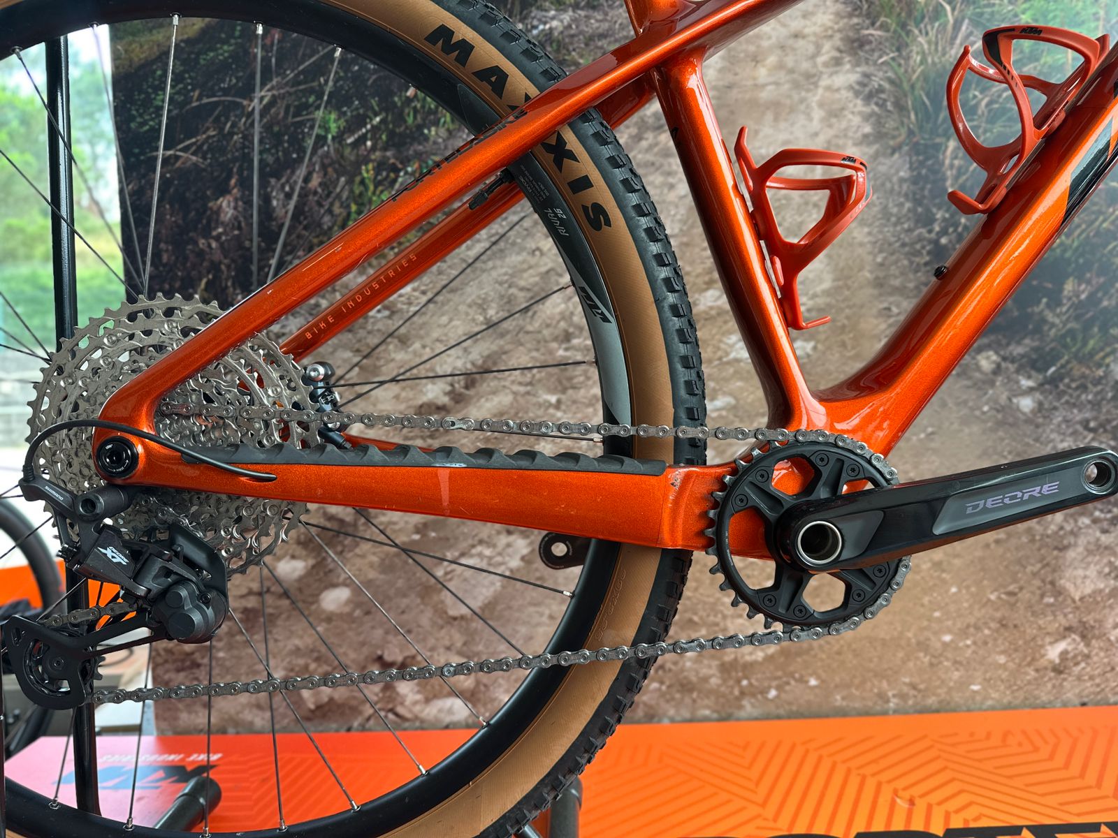 KTM MYRON ELITE 24 - Image 3